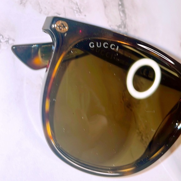 Gucci Avana Green Sunglasses with case and dust bag - Picture 8 of 8